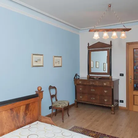 纳皮公寓 公寓 *