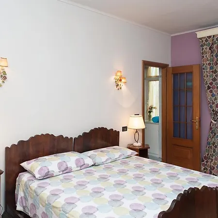 Appartement Napi House *